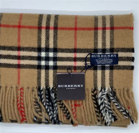 sciarpa burberry etichetta|sciarpe Burberry.